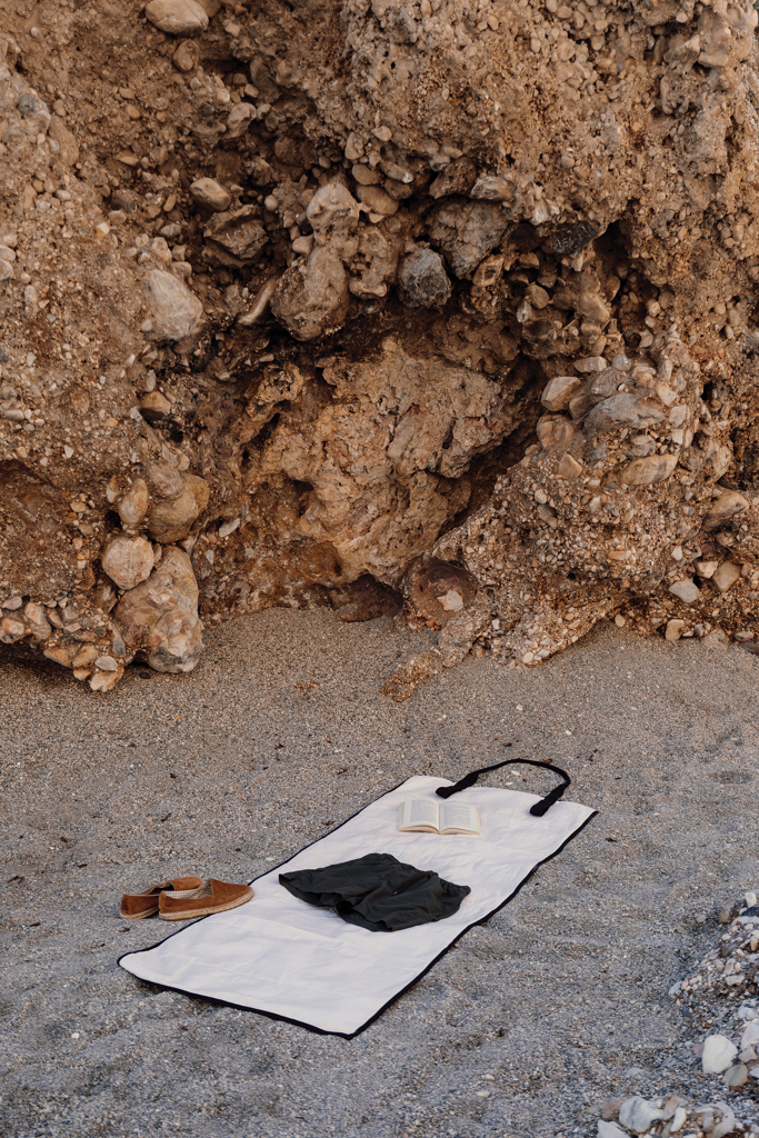 Toalla de playa de lona reciclada VINGA Volonne AWARE™