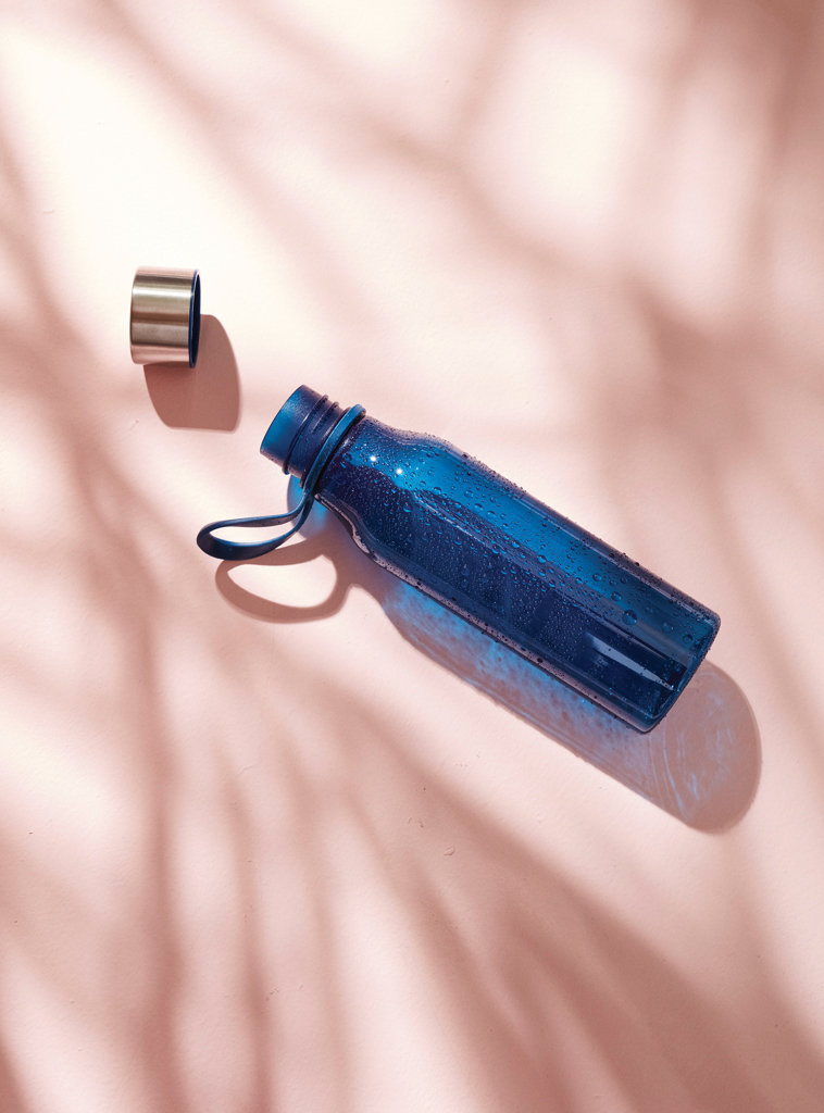 VINGA Botella de agua de tritán Lean