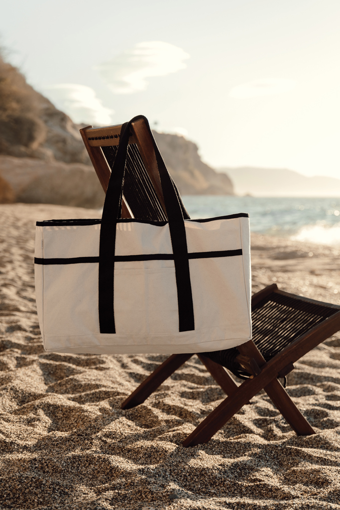 Bolsa de playa VINGA Volonne AWARE™ de lona reciclada