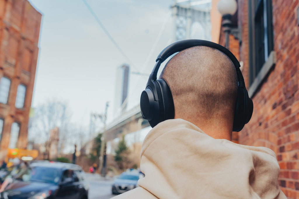 Auriculares inalámbricos Irvine RCS reciclados y reparables