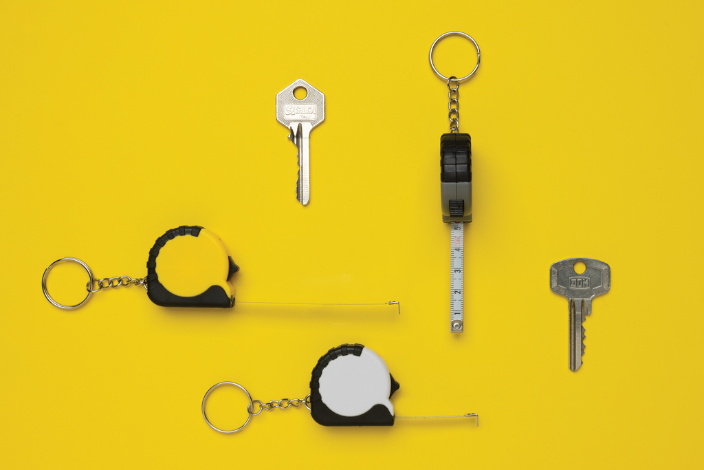Llavero con cinta de 1m de ABS reciclado MeasureMate RCS