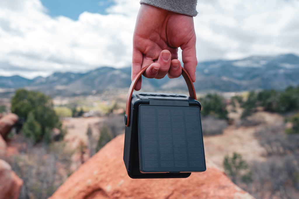 Altavoz solar 12W plástico reciclado RCS Skywave