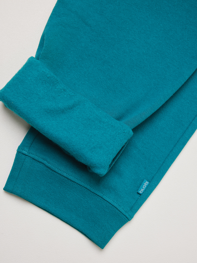 Pantalón Iqoniq Cooper de algodón reciclado