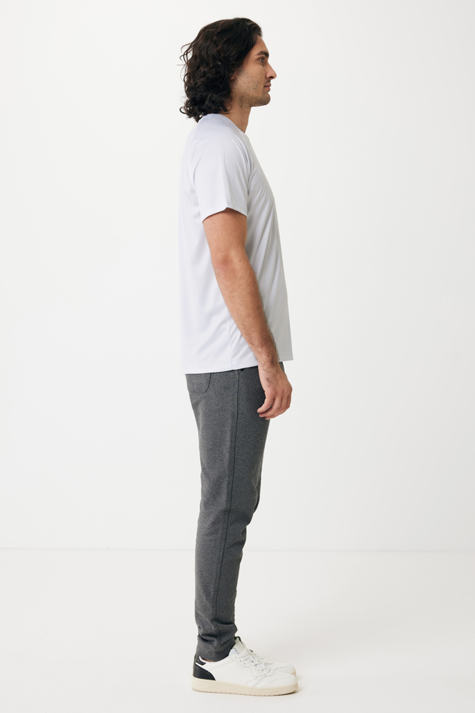 Pantalón Iqoniq Cooper de algodón reciclado