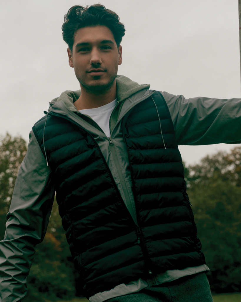 Chaqueta ligera Iqoniq Logan de poliéster reciclado