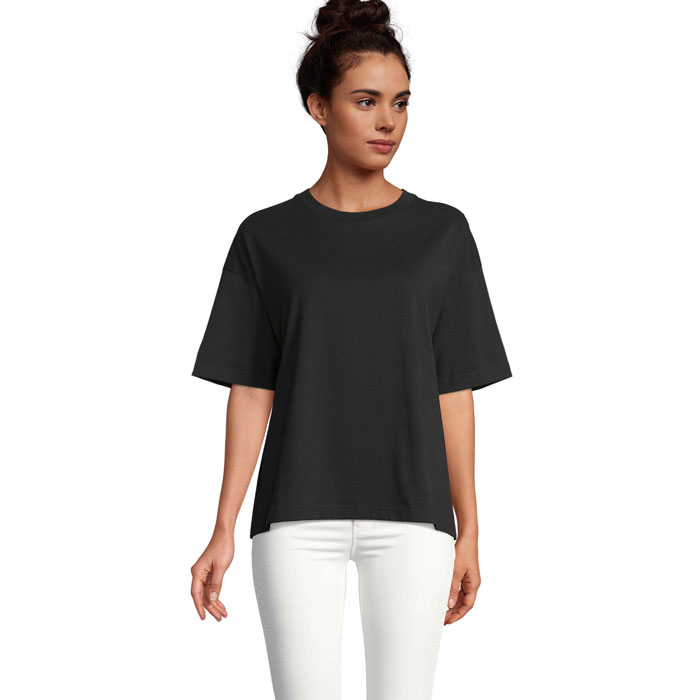 Boxy women
