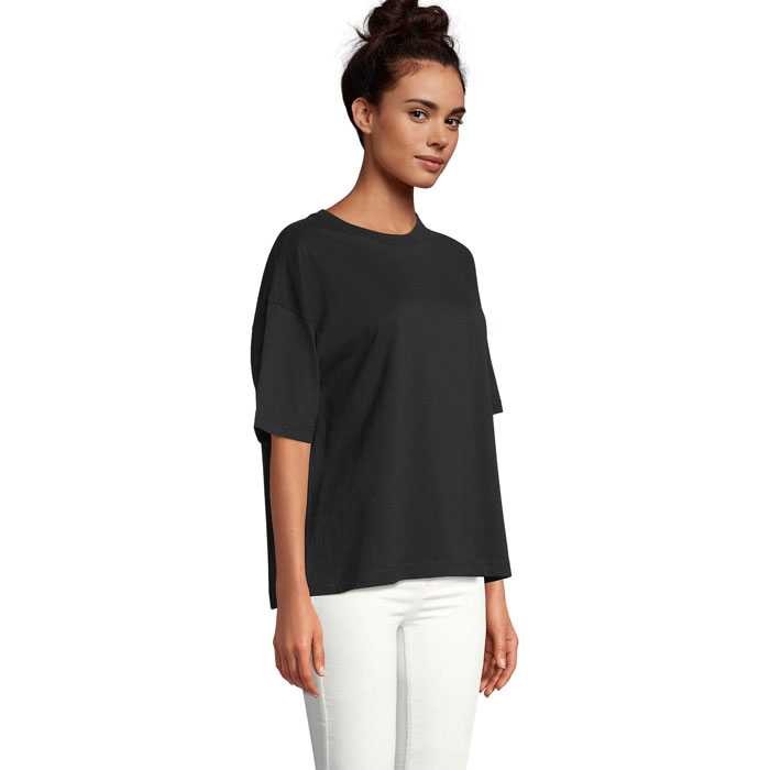 Boxy women