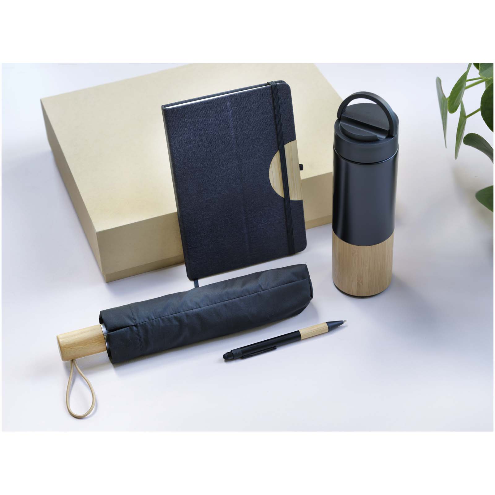 Set de regalo con libreta de tapa dura A5 y bolígrafo Carmen (tinta negra)