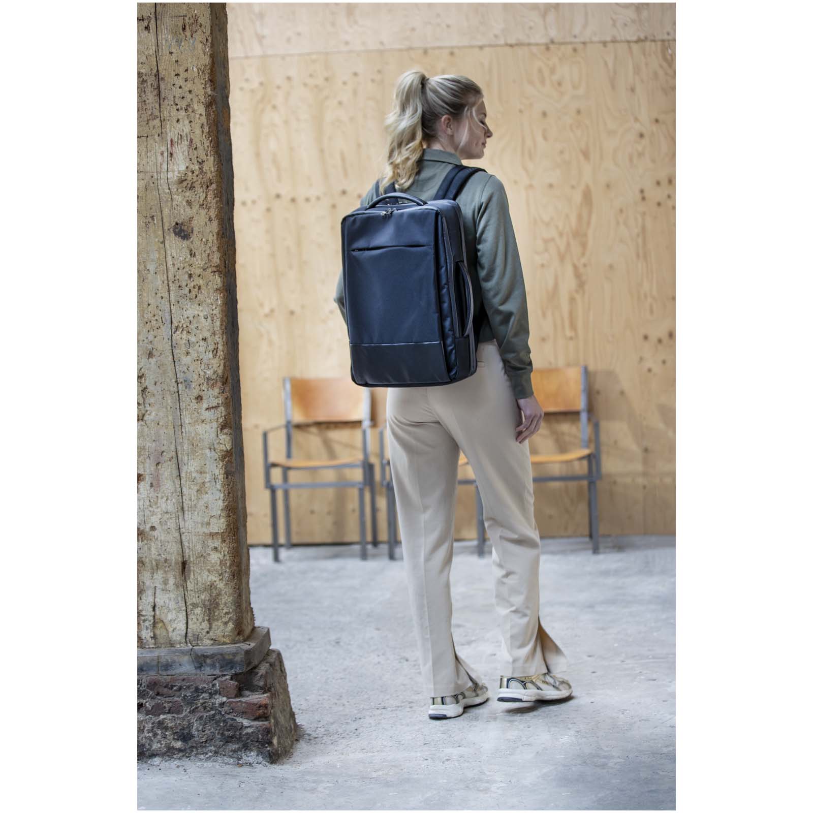 Mochila para portátil de 17 expandible de material reciclado GRS de 35 l Expedition Pro