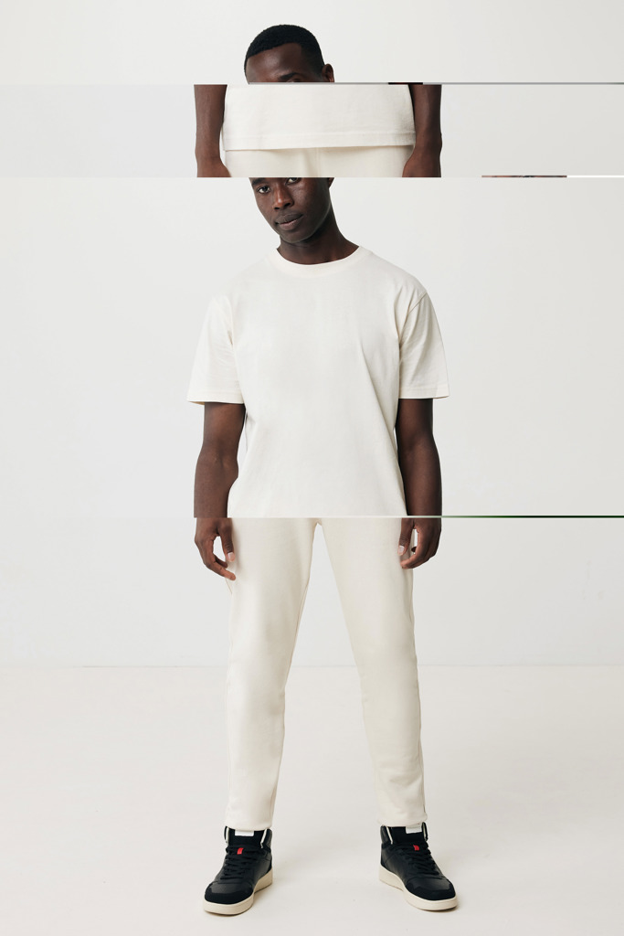 Pantalón Iqoniq Cooper de algodón reciclado