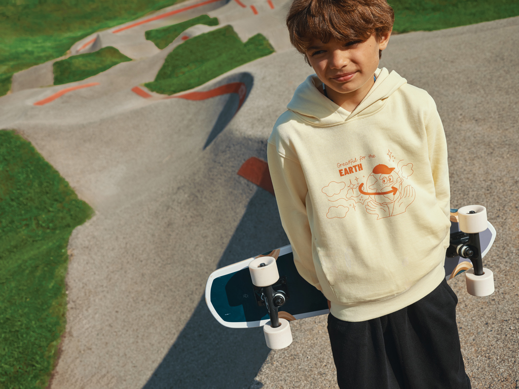 Sudadera Iqoniq Yengo capucha de algodón reciclado niños
