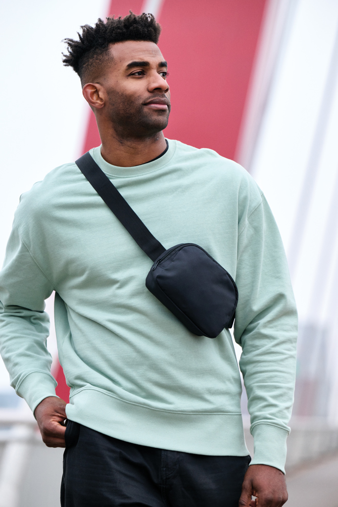 Bolsa bandolera de uso diario Aero Aware™ RPET