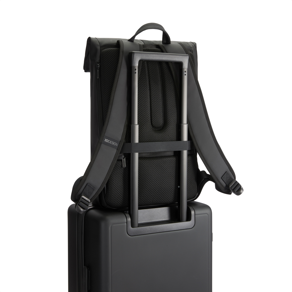 Mochila urbana resistente al agua con solapa