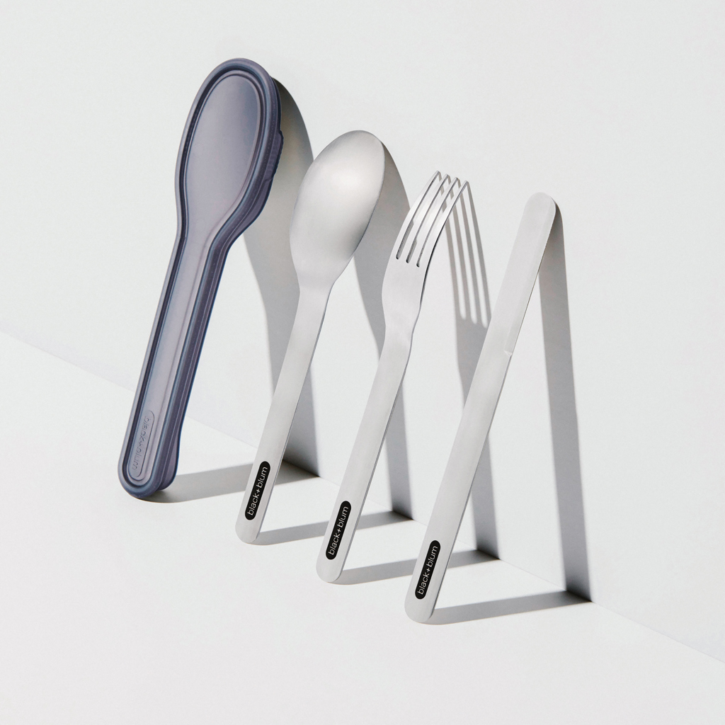 Set de cubiertos negro+Blum