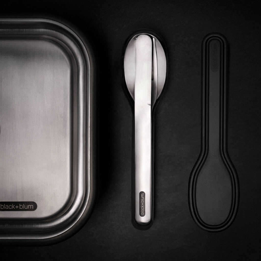 Set de cubiertos negro+Blum