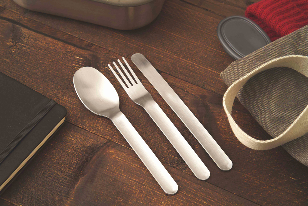 Set de cubiertos negro+Blum
