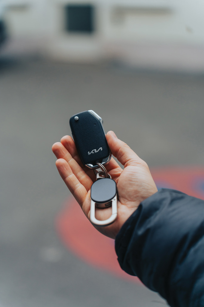 Llavero Keyfinder con localizador USB C