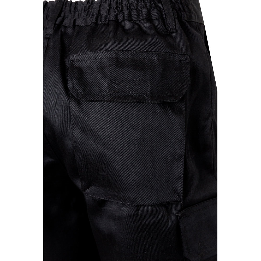 VL CHIONE. Bermudas en sarga multibolsillos (200g/m²), en algodón (35%) y poliéster (65%)