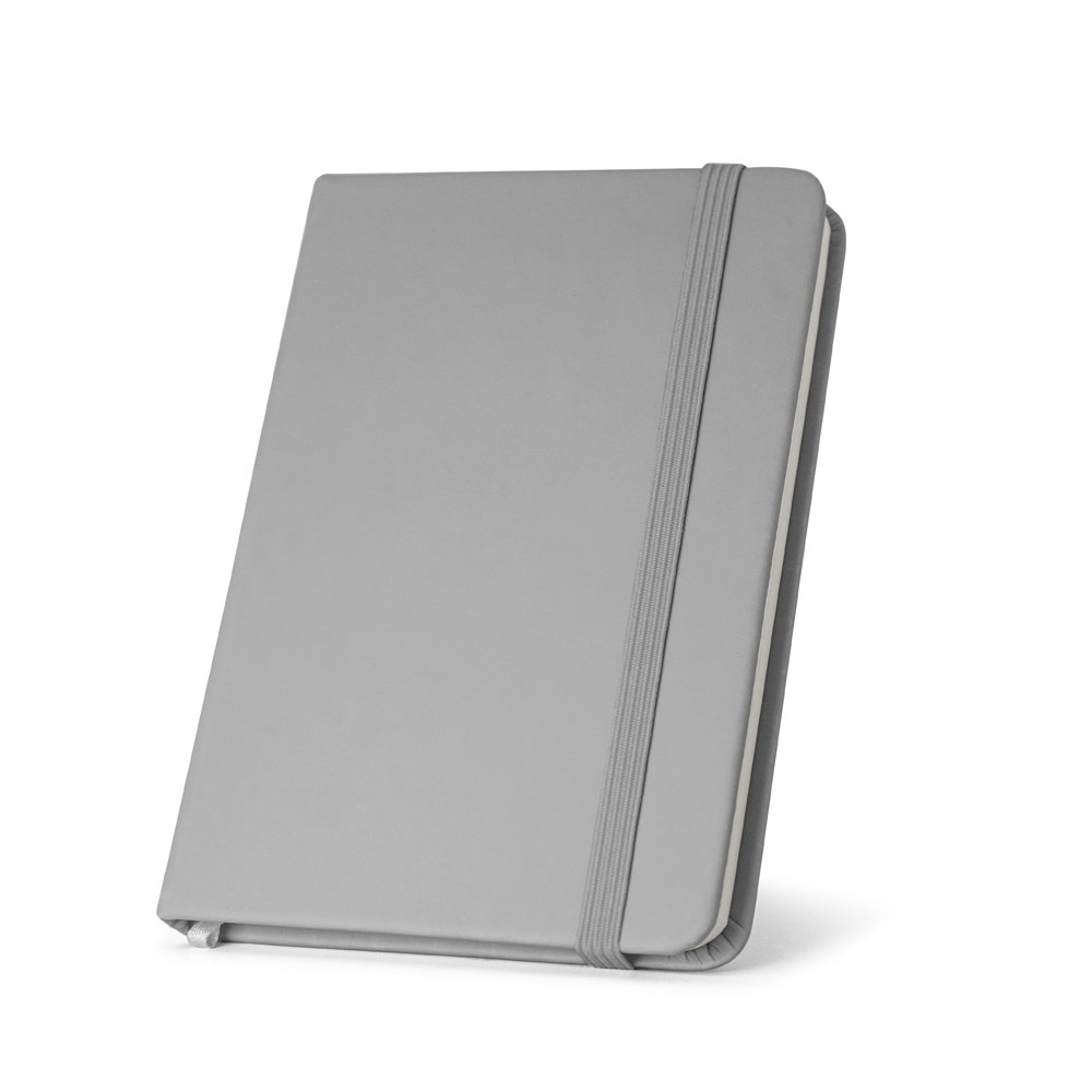 CAMPUS. Cuaderno A5 de tapa dura en PU (35% reciclado) con páginas rayadas 100% reciclado
