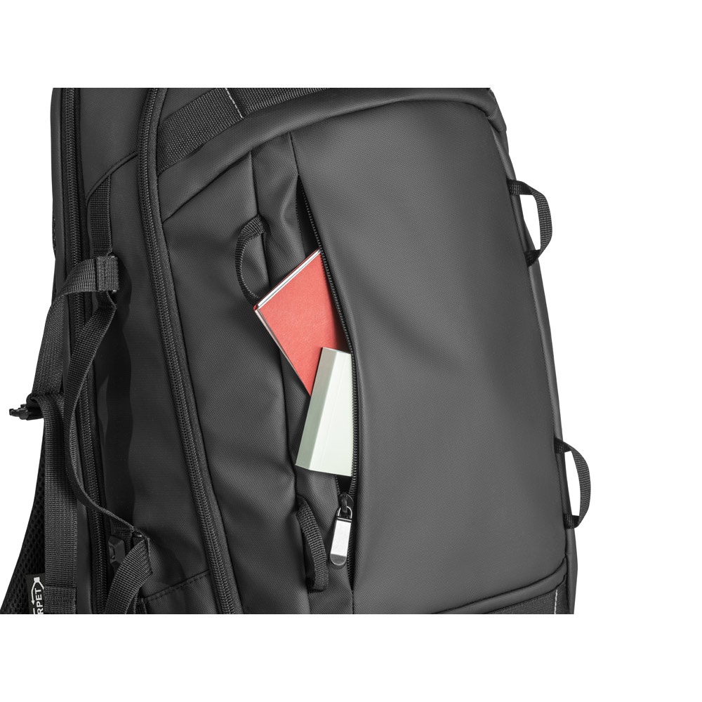 KAMPALA. Mochila para portátil en poliéster reciclado de alta densidad 900D, con revestimiento resistente al agua y forro de poliéster reciclado 210D 17'3"
