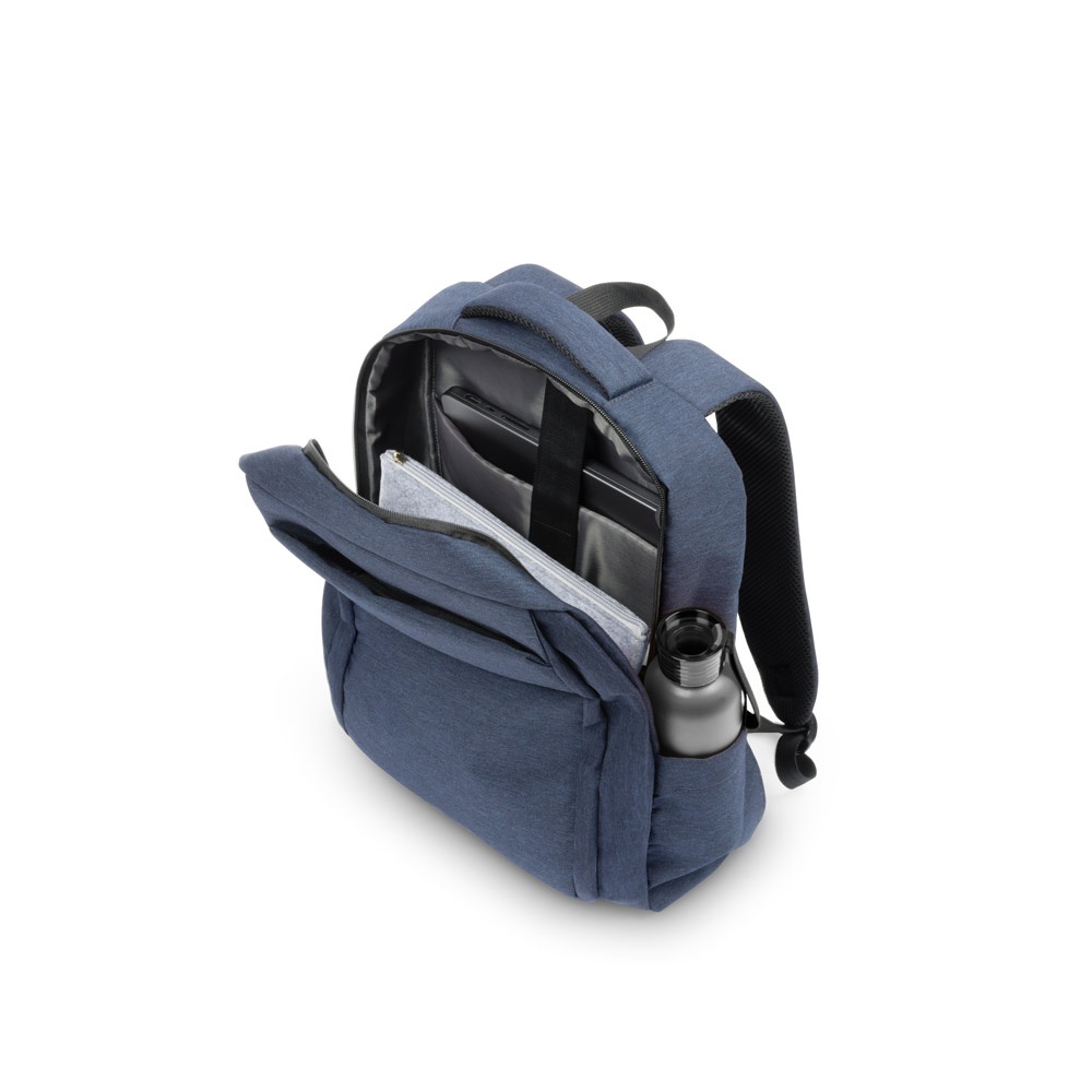 COVENTRY. Mochila para portátil totalmente acolchada en poliéster reciclado de alta densidad 300D y forro de poliéster reciclado 210D 15.6’