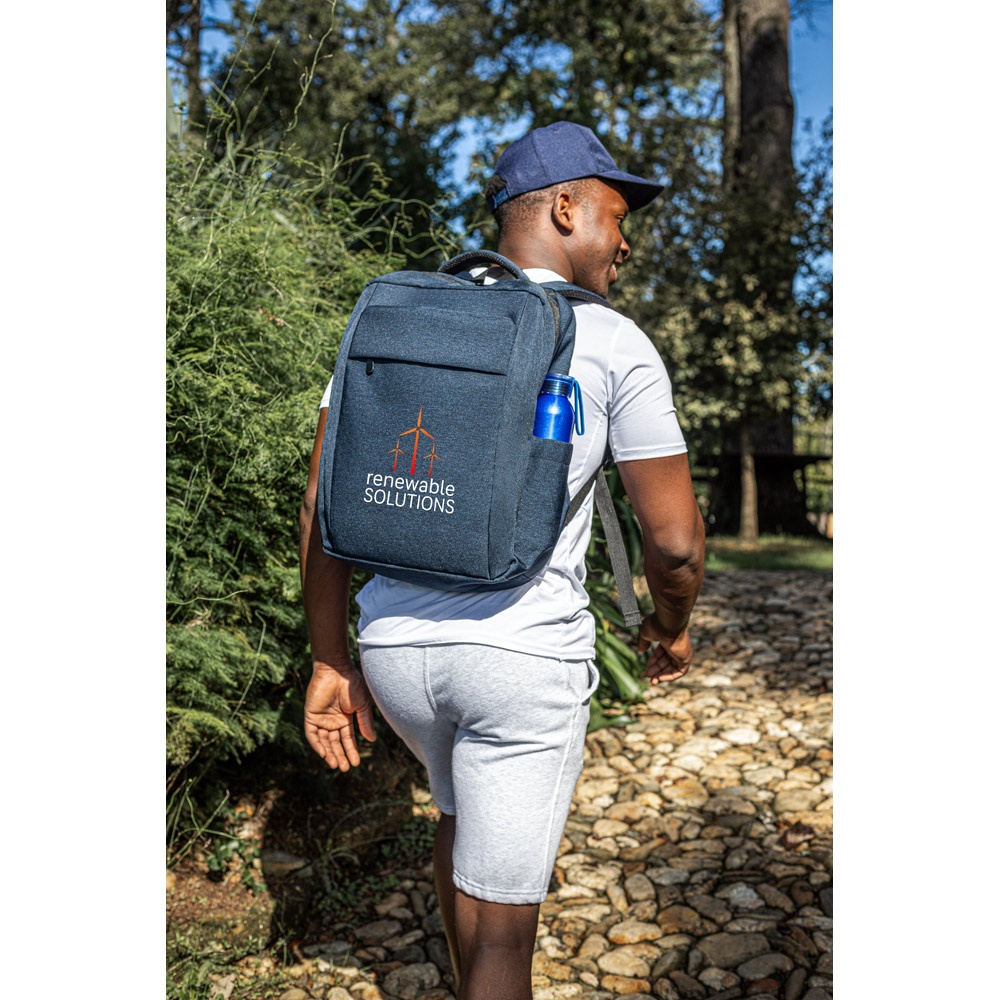 COVENTRY. Mochila para portátil totalmente acolchada en poliéster reciclado de alta densidad 300D y forro de poliéster reciclado 210D 15.6’