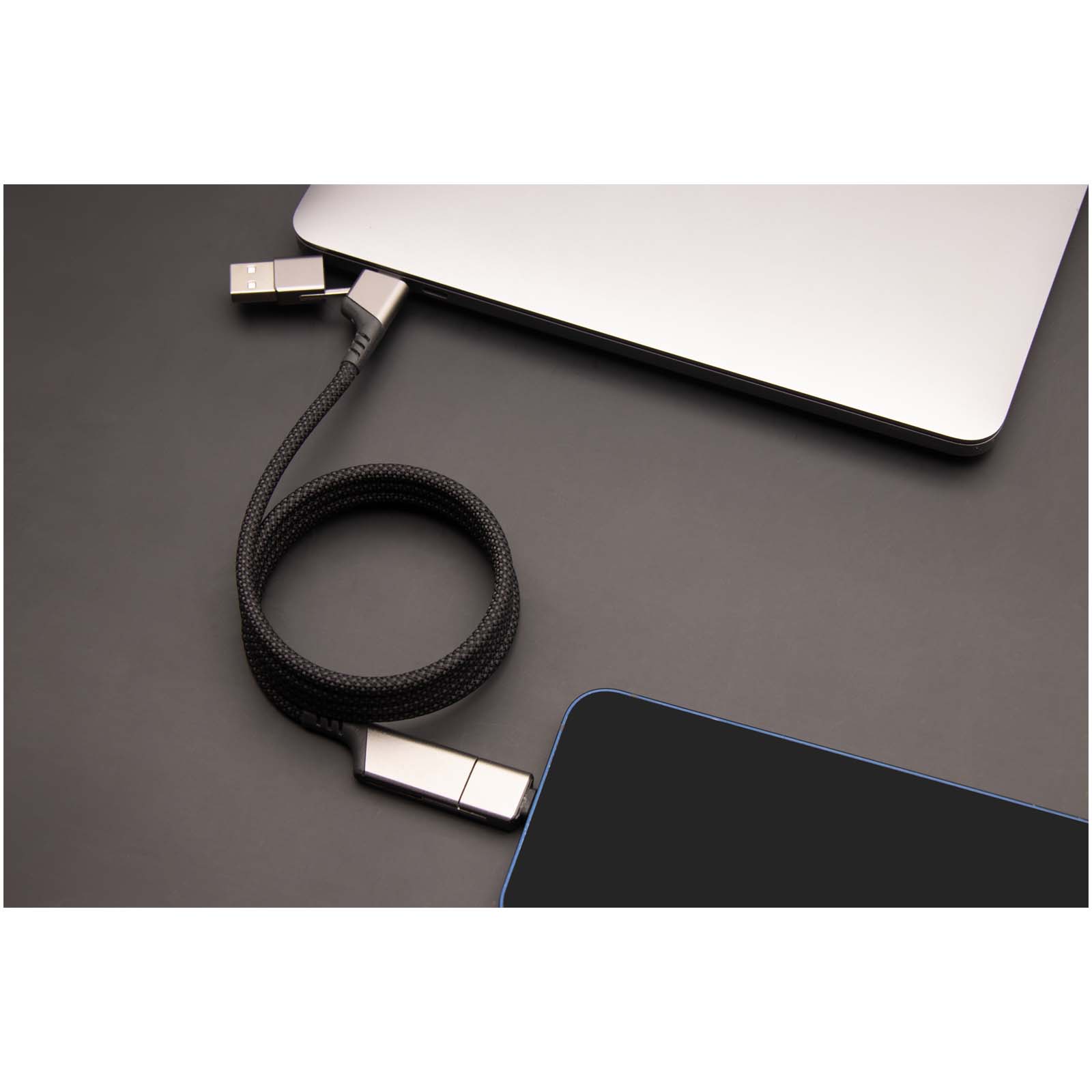 Cable de carga magnética ultrarrápida de 100 W 4 en 1 de rPET SCX.design C52