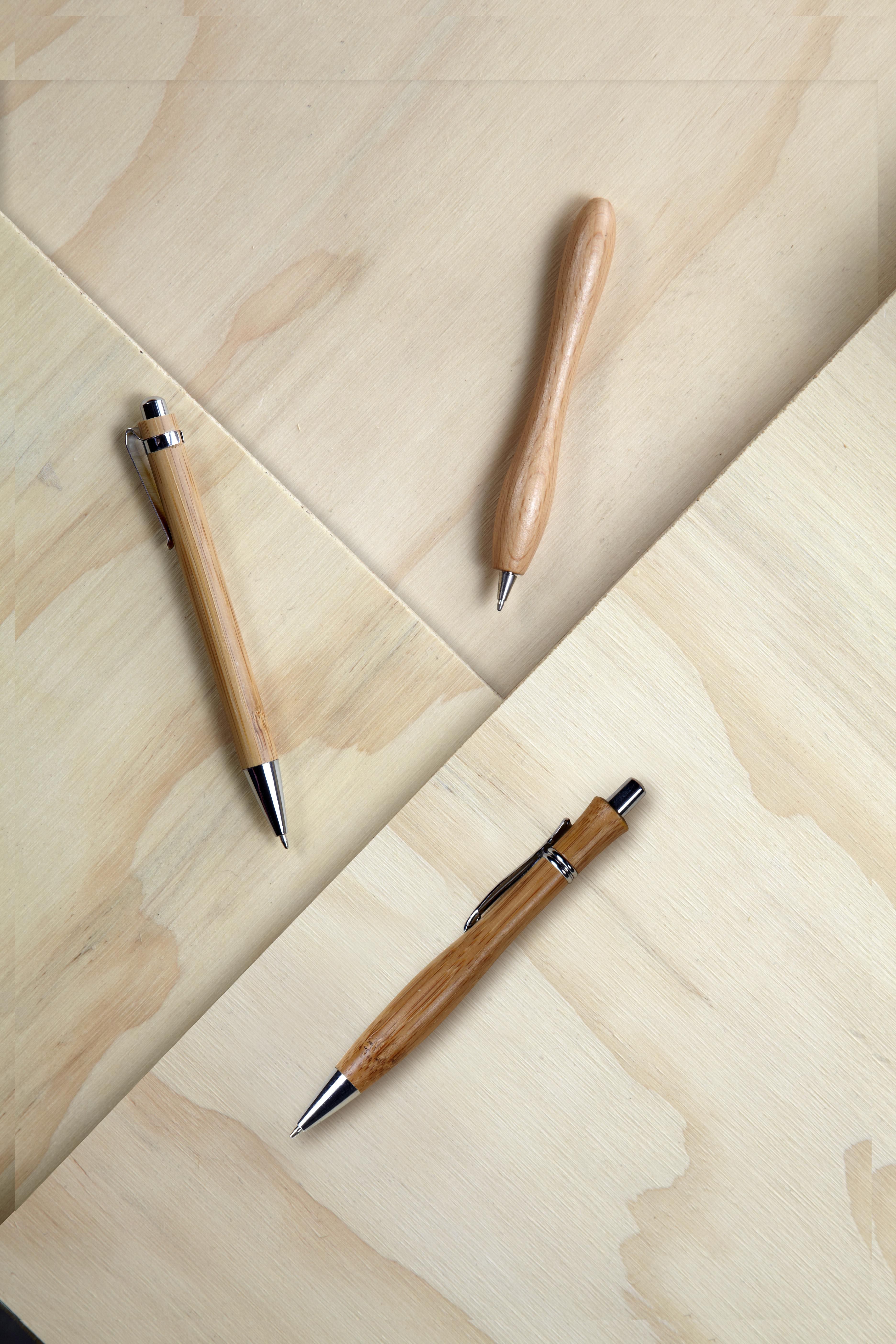 Bolígrafo de madera Meera