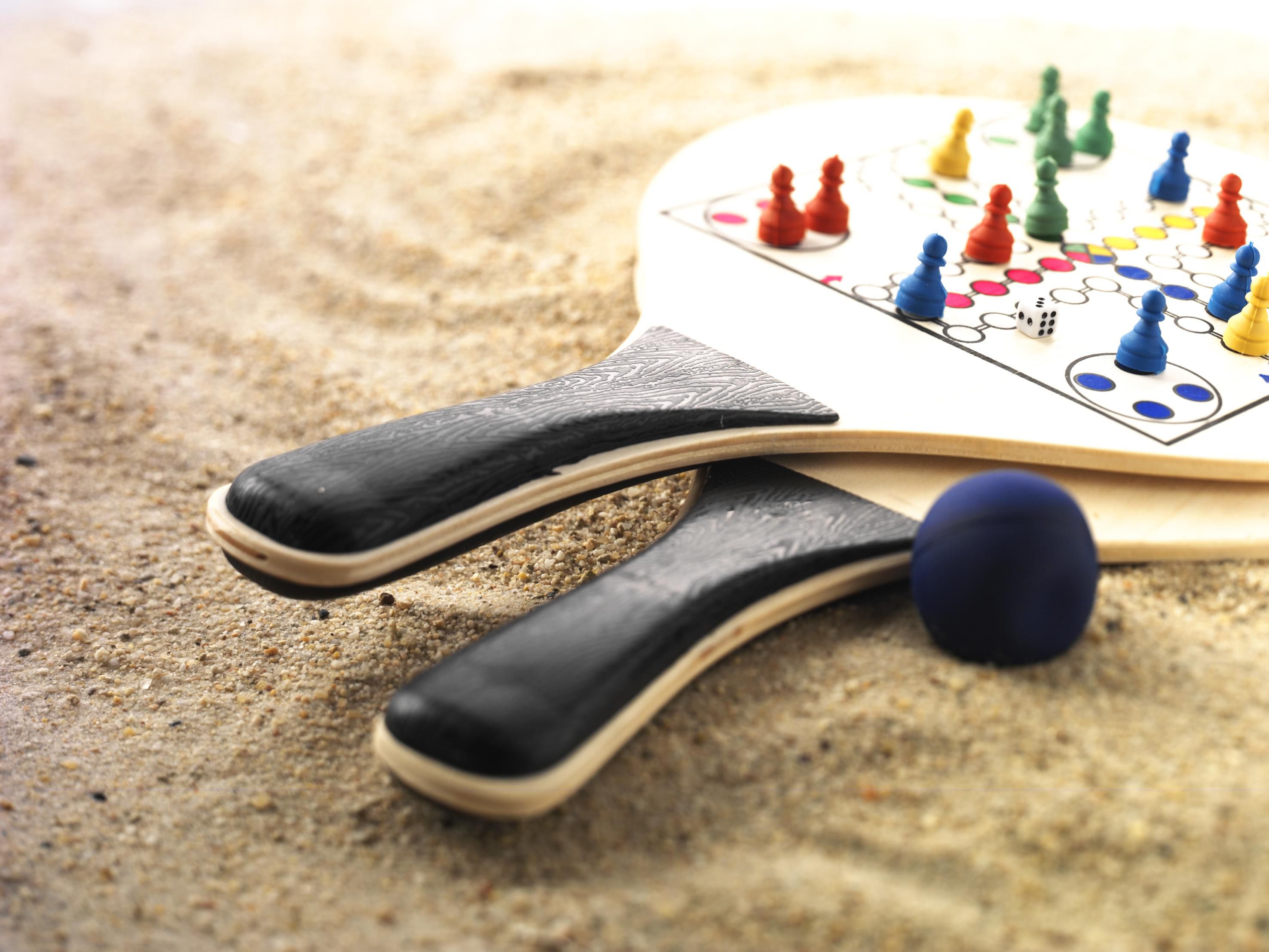 Set de palas de madera y pelota Colby