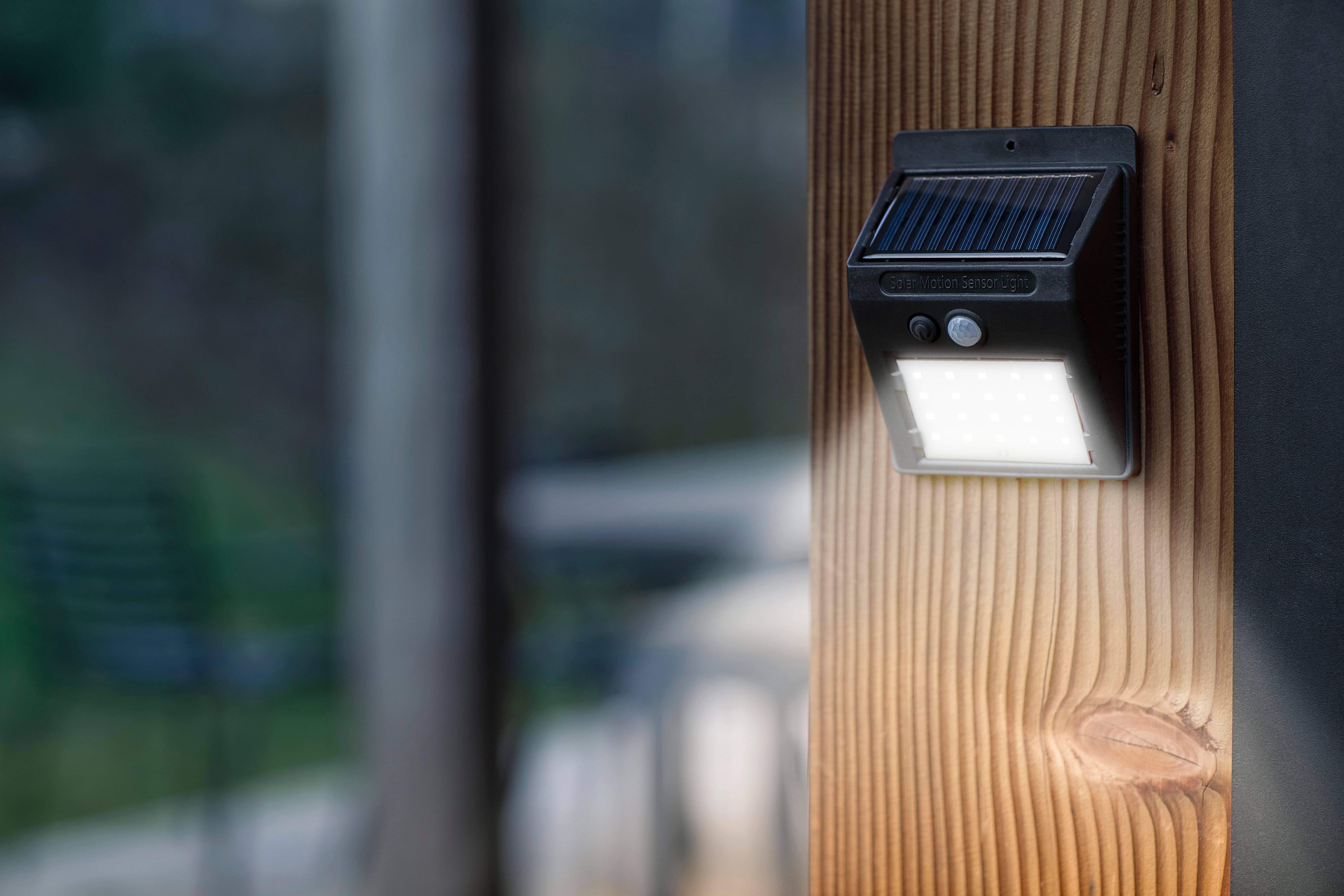 PP solar power light Briony