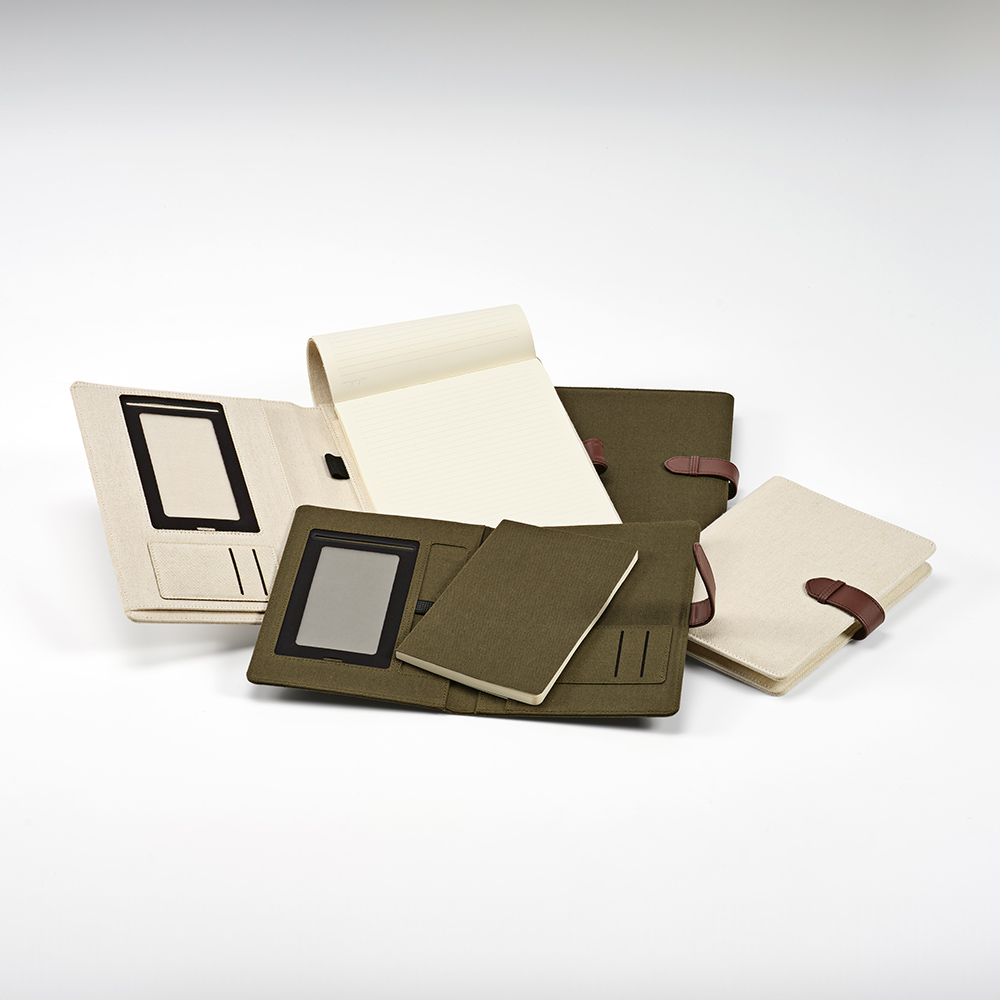 Eliot A4 Folder