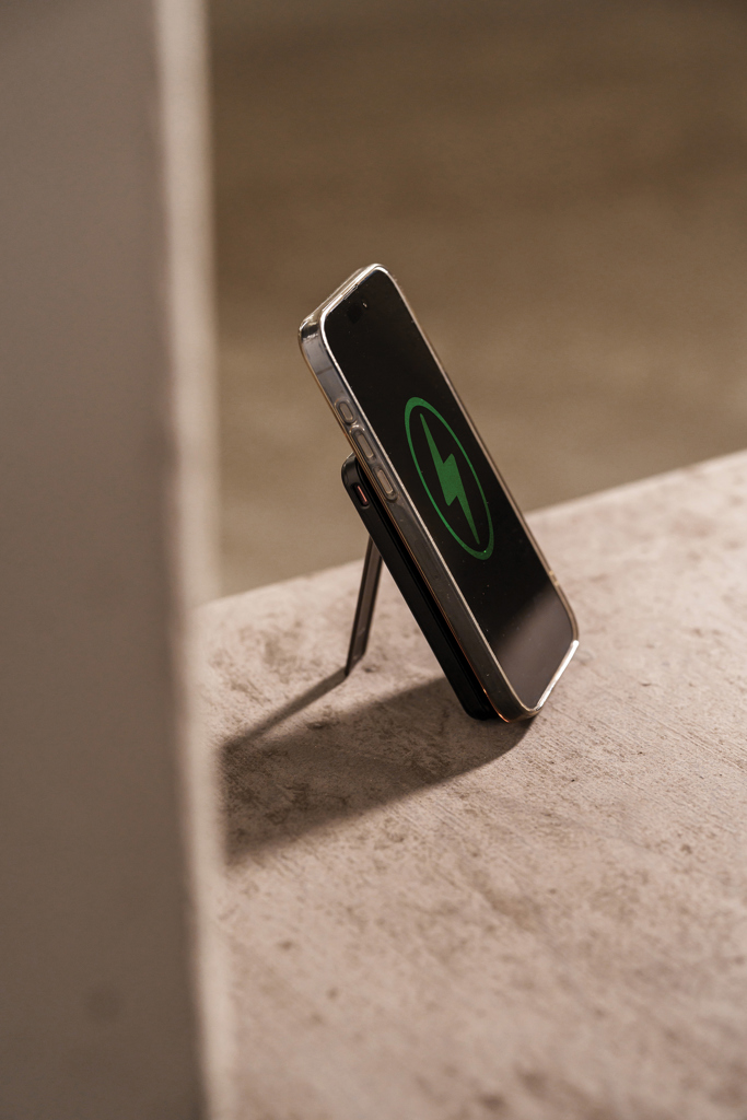Urban Vitamin Redwood 5 en 1 powerbank magnético