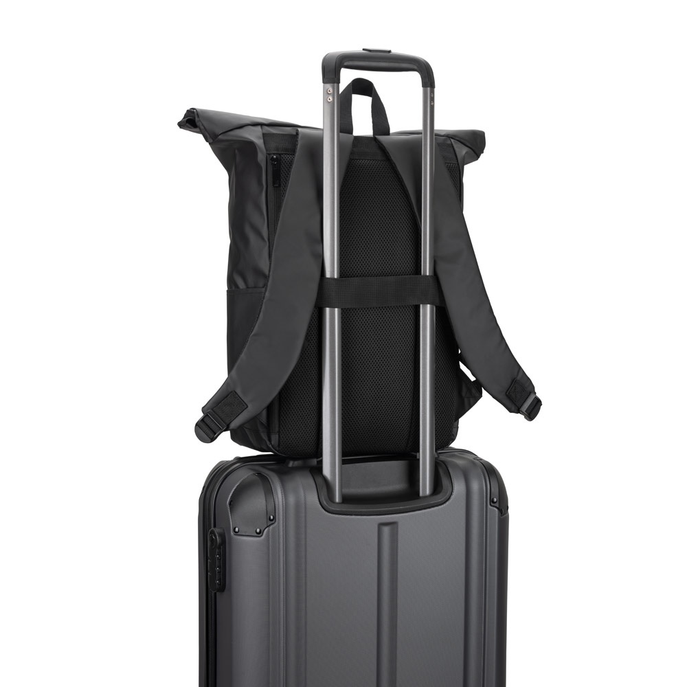 OSASCO BPACK. Mochila "roll top" con diseño de sistema de cierre que permite enrollar la parte superior para ajustarse al volumen de la mochila en poliéster reciclado 600D