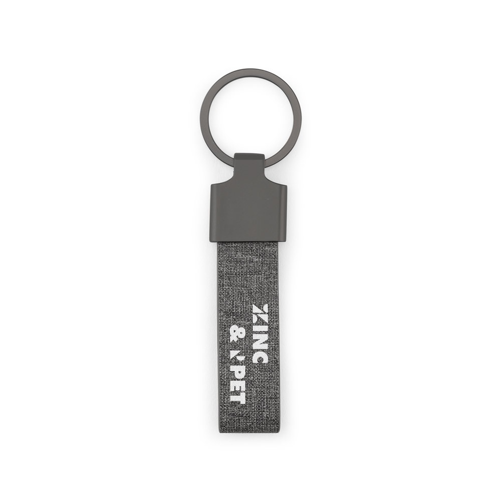 RAVEN. Llavero rectangular de metal y PET reciclado (30 % reciclado)