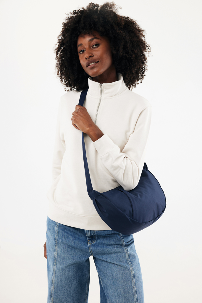 Bolsa bandolera de media luna Crescent XL AWARE™ RPET