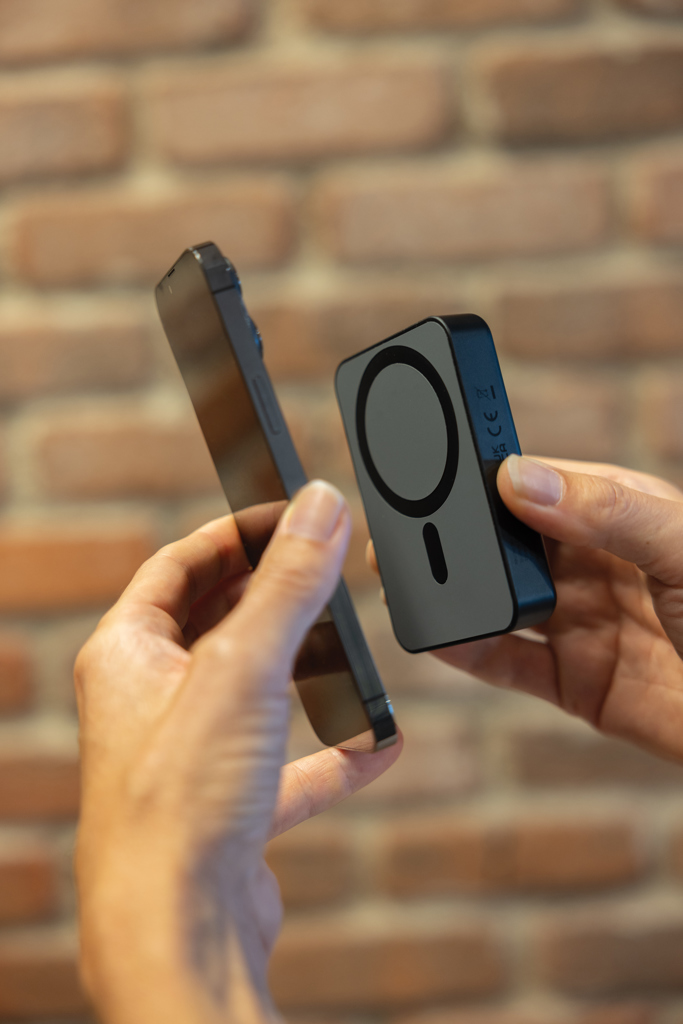 Batería magnética plástico reciclado Amporia RCS 10.000 mAh