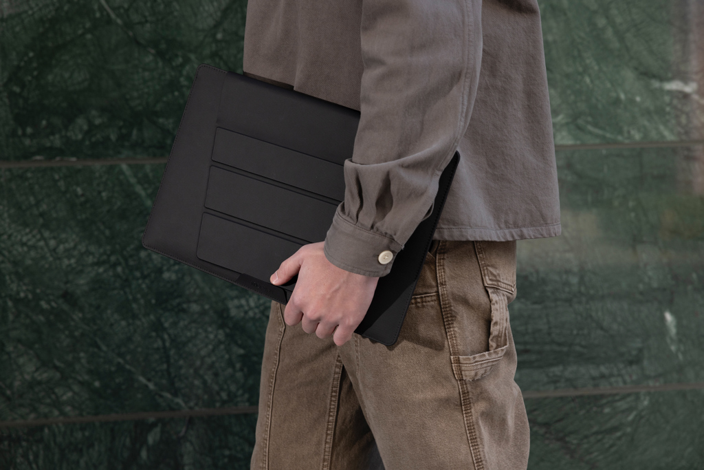Funda para oficina móvil XD Design 14 pulgadas, color negro