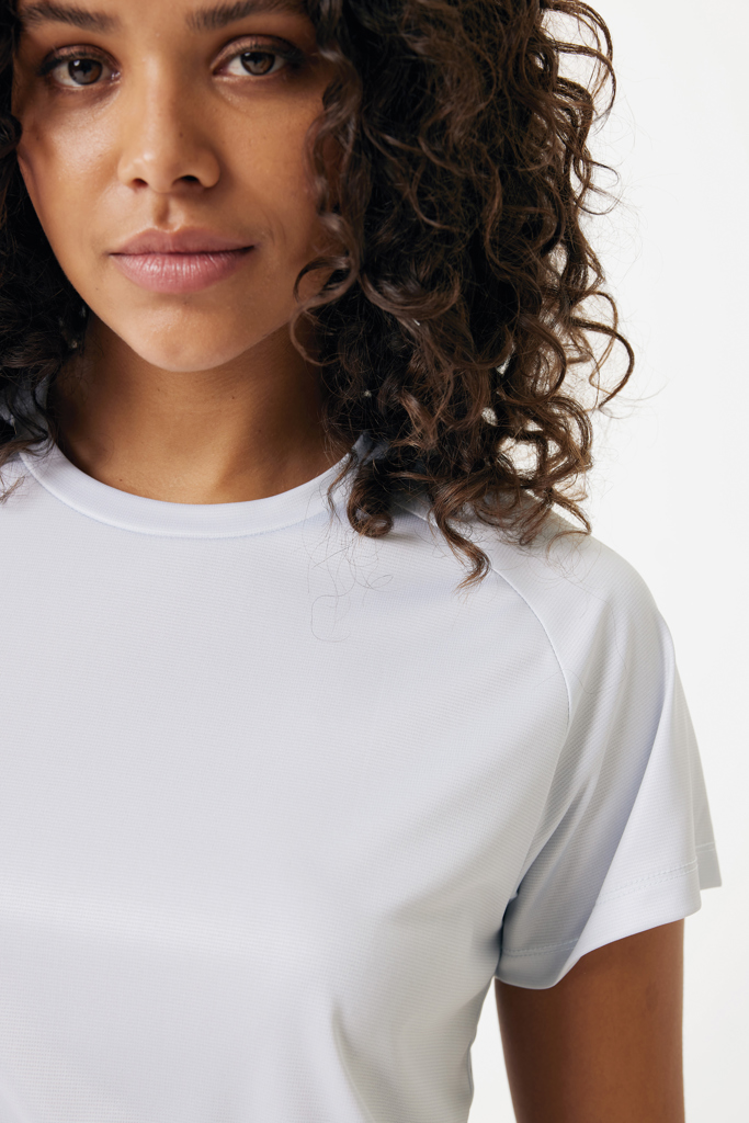 Camiseta IQONIQ Tikal poliéster reciclado secado rápido