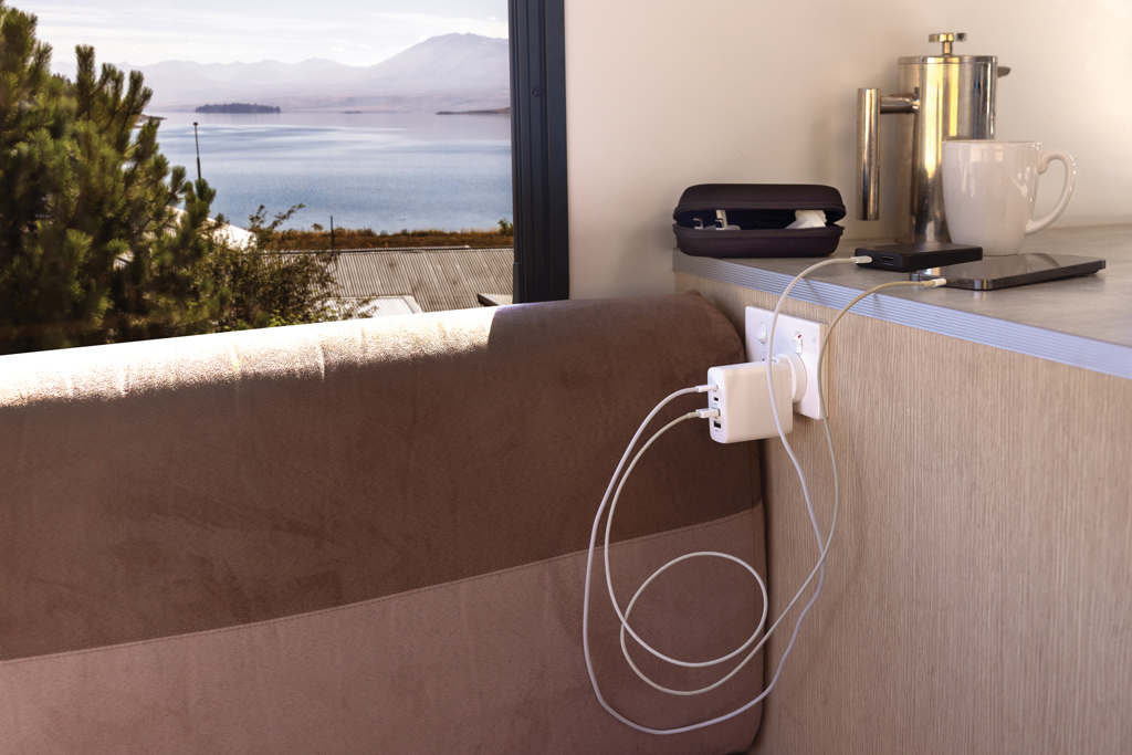Cargador viaje de plástico Travel Charge Pro RCS con USB C