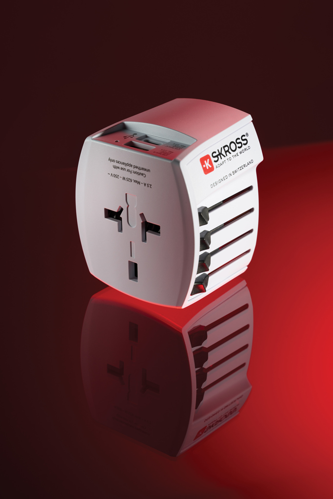 Adaptador de viaje mundial SKROSS USB MUV (1 USB C 1 USB A)