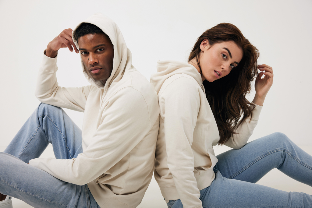 IQONIQ Rila lightweight recycled cotton hoodie
