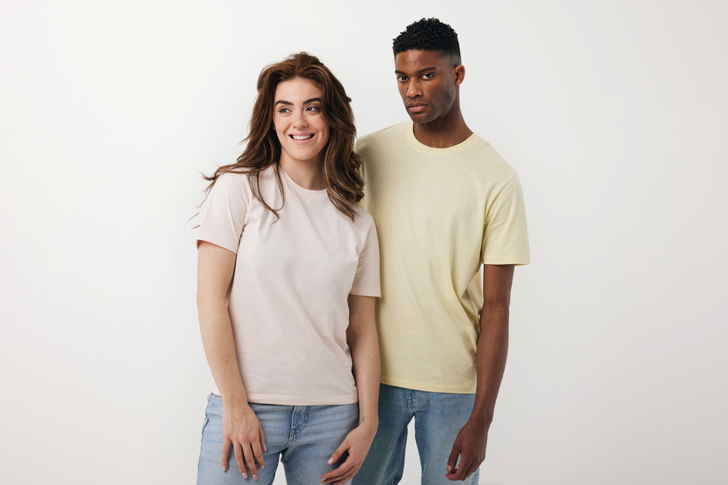 IQONIQ Sierra Camiseta Light Weight  Algodón Reciclado