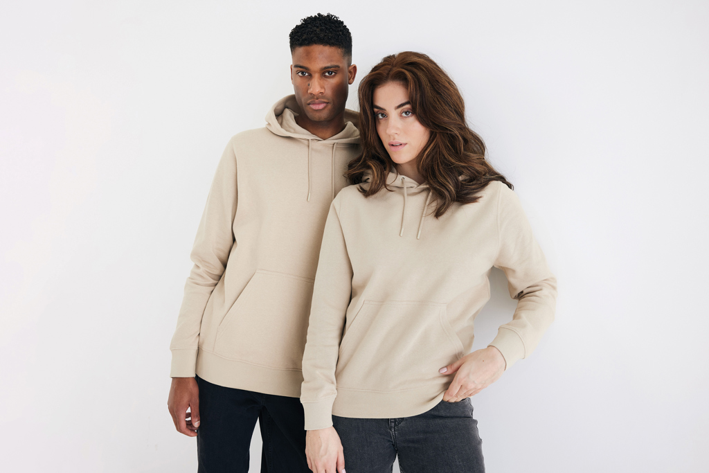 IQONIQ Rila lightweight recycled cotton hoodie