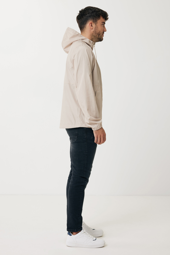 Chaqueta ligera IQONIQ Logan de poliéster reciclado