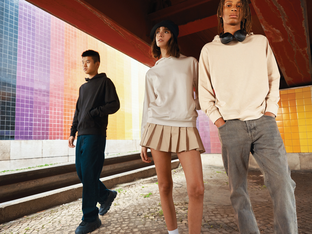 IQONIQ Yengo recycled cotton hoodie with sidepockets