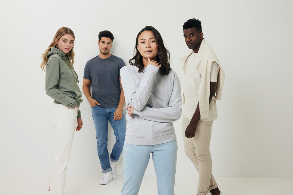 Sudadera IQONIQ Torres algodón reciclado sin teñir