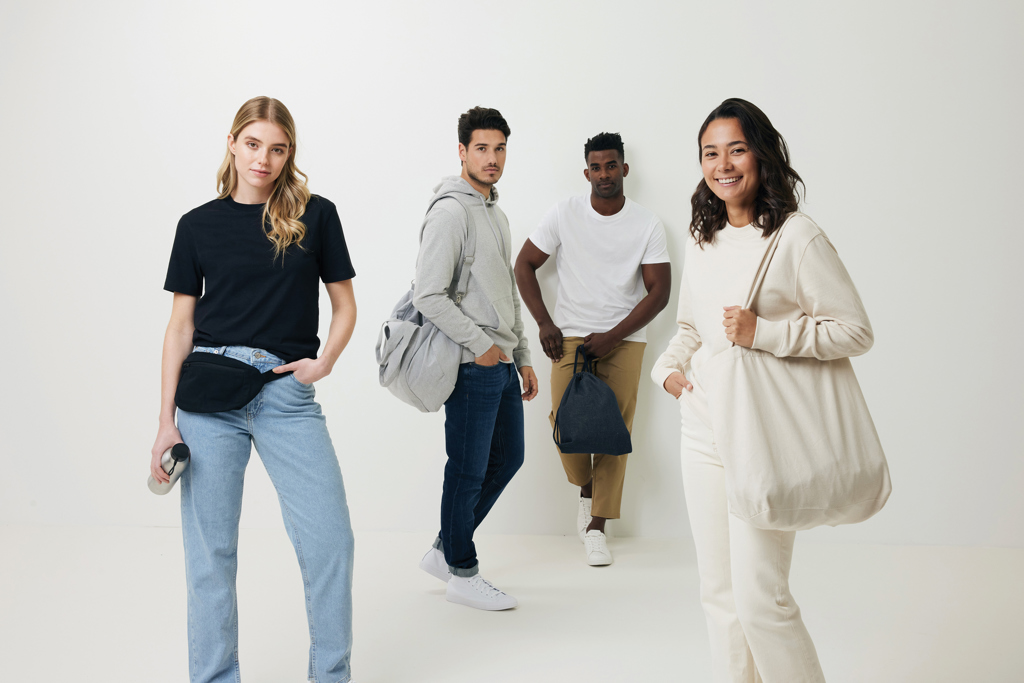 Sudadera IQONIQ Torres algodón reciclado sin teñir