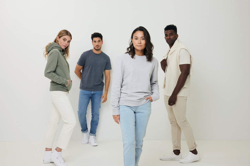 Sudadera IQONIQ Torres algodón reciclado sin teñir