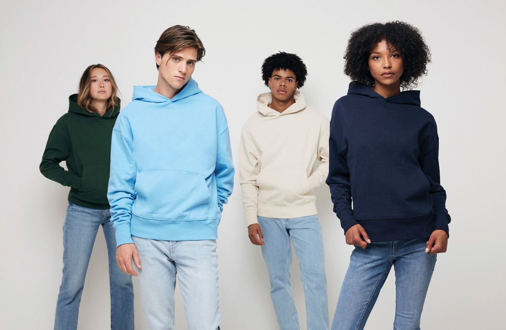 IQONIQ Yoho recycled cotton relaxed hoodie