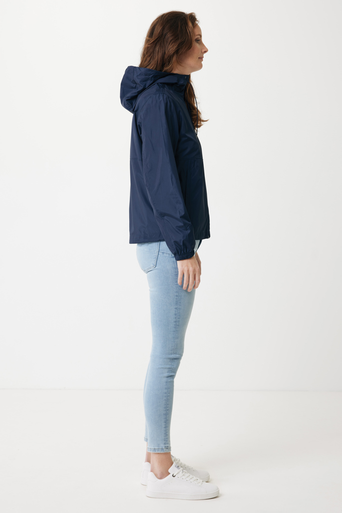 Chaqueta ligera IQONIQ Logan de poliéster reciclado